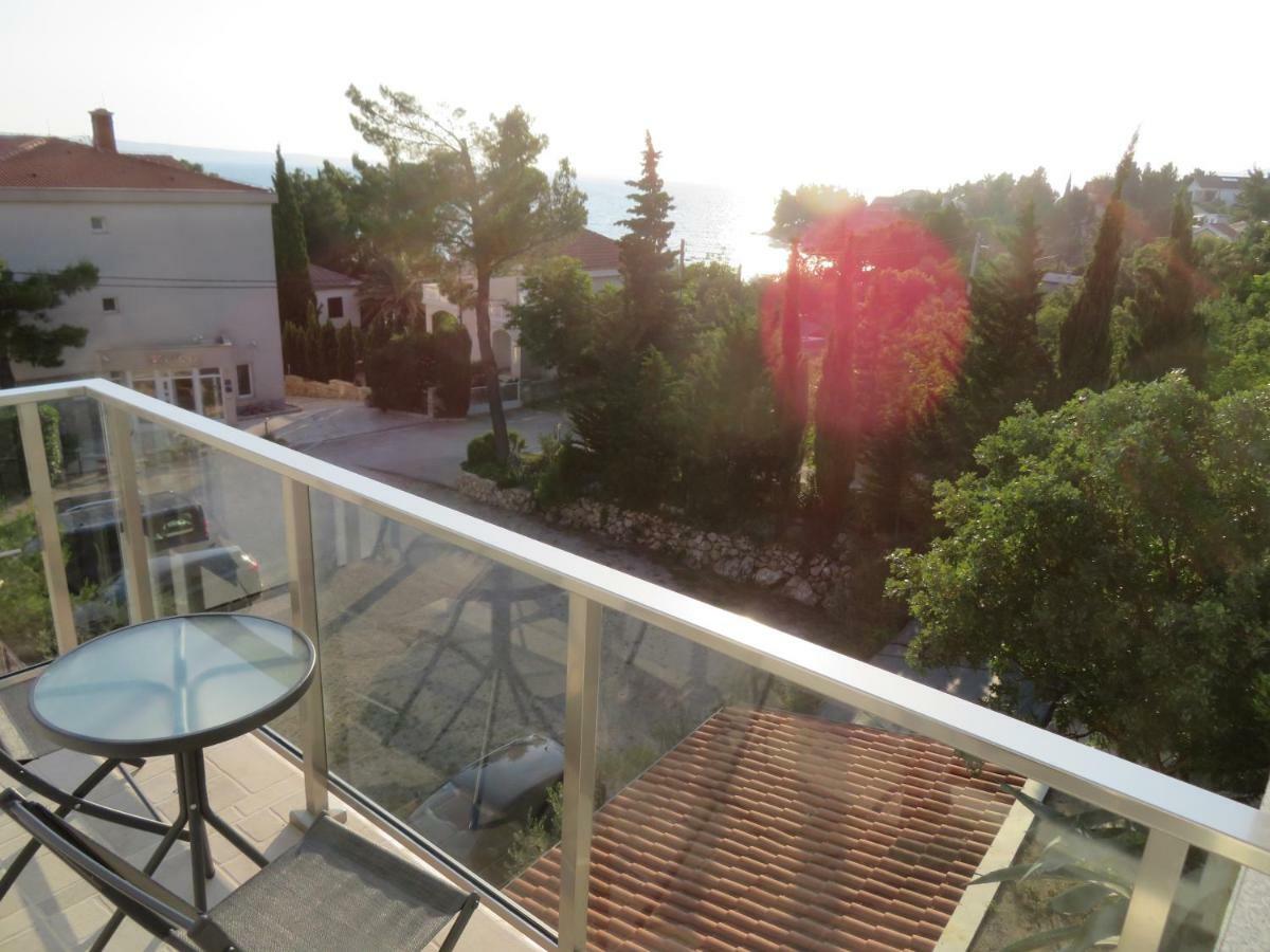 Hotel Vila Velvet Starigrad Paklenica Exterior foto
